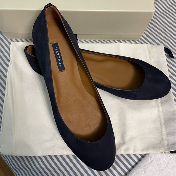New In Box Margaux Classic Flat, Midnight Navy Suede, 43W / 12W - Picture 1 of 6